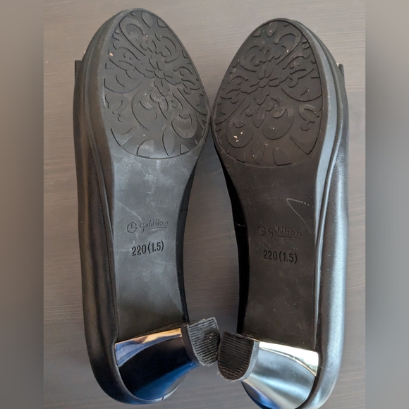 Goldlion Black/Metallic Bow Peep Toe - Picture 3 of 6